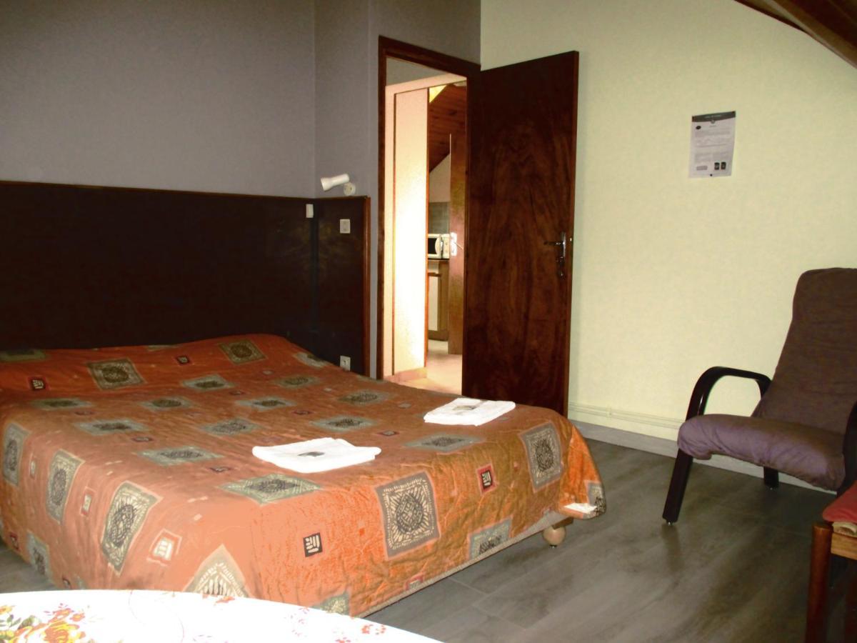 Bed and Breakfast La Cle Des Champs Murol Exterior foto